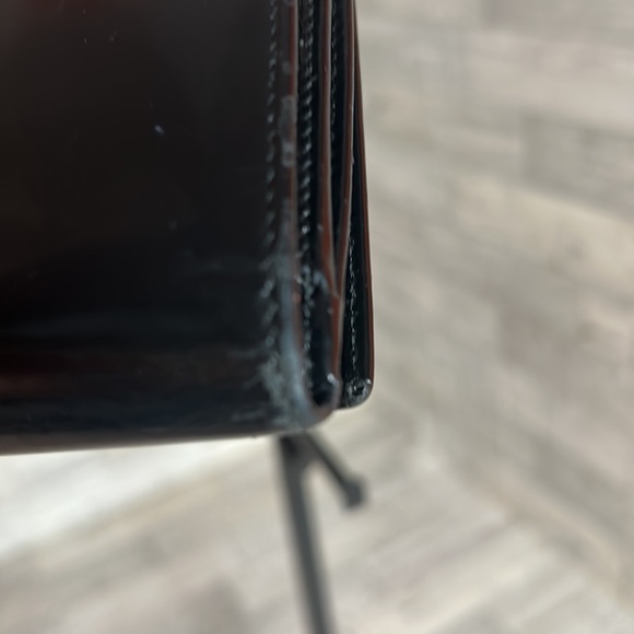 Gucci G patent leather wallet EUC - Picture 10 of 13